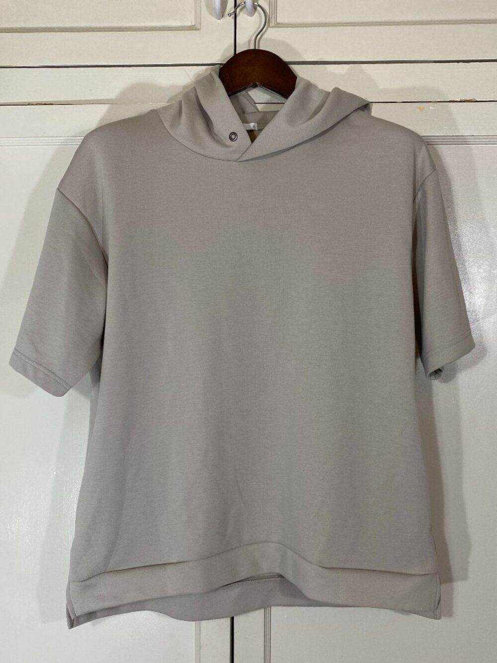 GU Japan Taupe Short Sleeve Hoodie Sweatshirt Sz M Minimalist Oversized Unisex